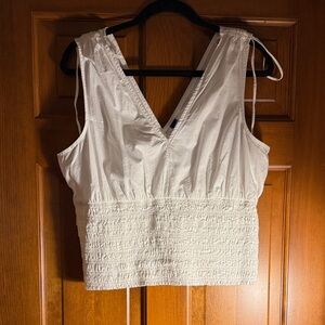 Old Navy Smocked Waisted Blouse Fitted Sleeveless v neck -tie Shoulder Large
